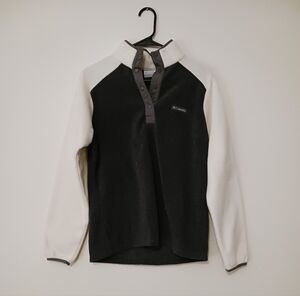 Columbia Black and White Fleece Pullover